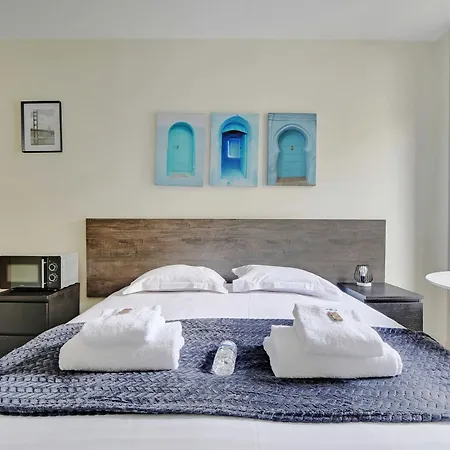 Comfort At Gare De L Est Apartment