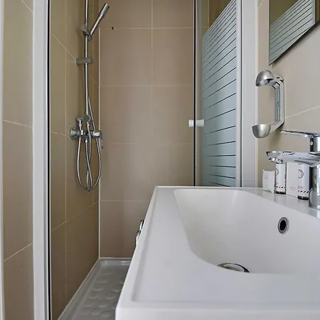 Apartment Comfort At Gare De L Est